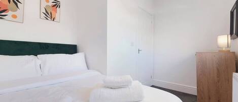 3 bedrooms, Internet, bed sheets