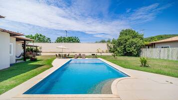 Deluxe House, 6 Bedrooms, Private Pool | Pool | Indoor pool