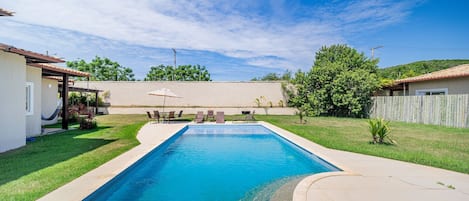 Casa Deluxe, 6 habitaciones, alberca privada | Alberca | Alberca techada