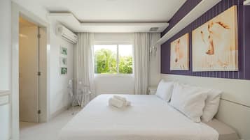 Deluxe House, 6 Bedrooms, Private Pool | Individually decorated, individually furnished, blackout curtains