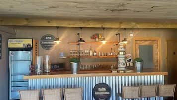 Bar (in der Unterkunft)