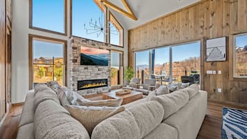 Smart TV, fireplace, ping pong, books