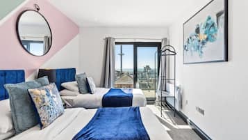 3 bedrooms, iron/ironing board, free WiFi, bed sheets