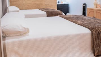 1 quarto, Wi-Fi de cortesia, roupa de cama