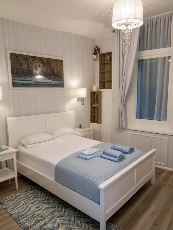 Estudio Confort, 1 cama doble, cocina básica, vistas a la ciudad | Wifi gratis