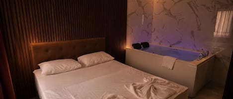 Apartment, Balcony, City View | 2 bedrooms, bed sheets