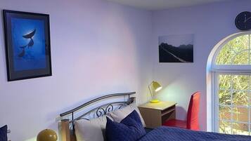 1 soverom, strykejern/-brett, wi-fi (inkludert) og sengetøy