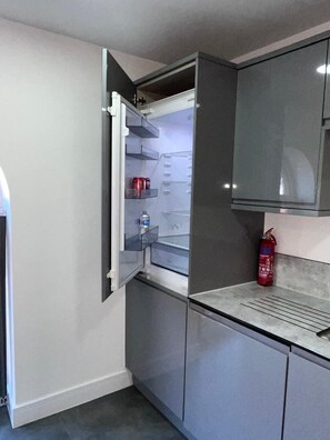 Interior - Classic Nest-Sleeps 6-Free Parking-High Speed WiFi (West Midlands)