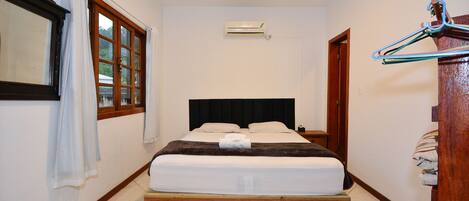 4 bedrooms, free WiFi