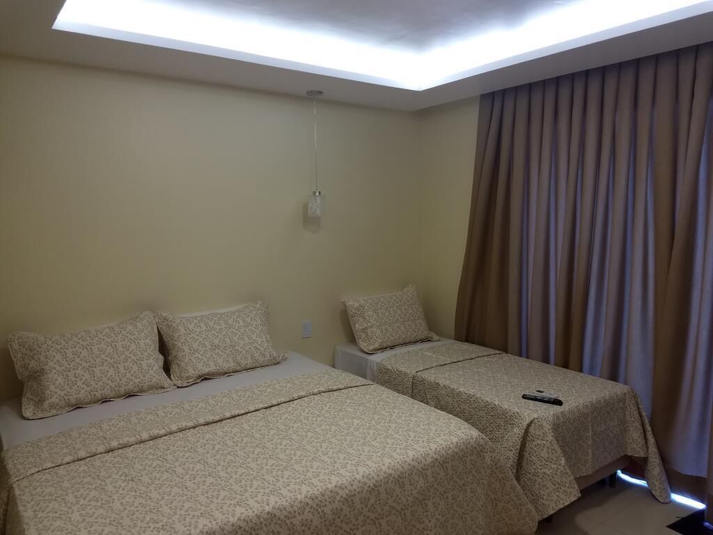 Escritorio, espacio para trabajar con un portátil, wifi gratis