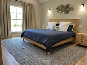 4 bedrooms, iron/ironing board, travel crib, free WiFi