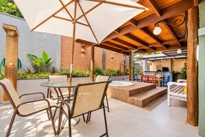 Villa | Speisen im Freien
