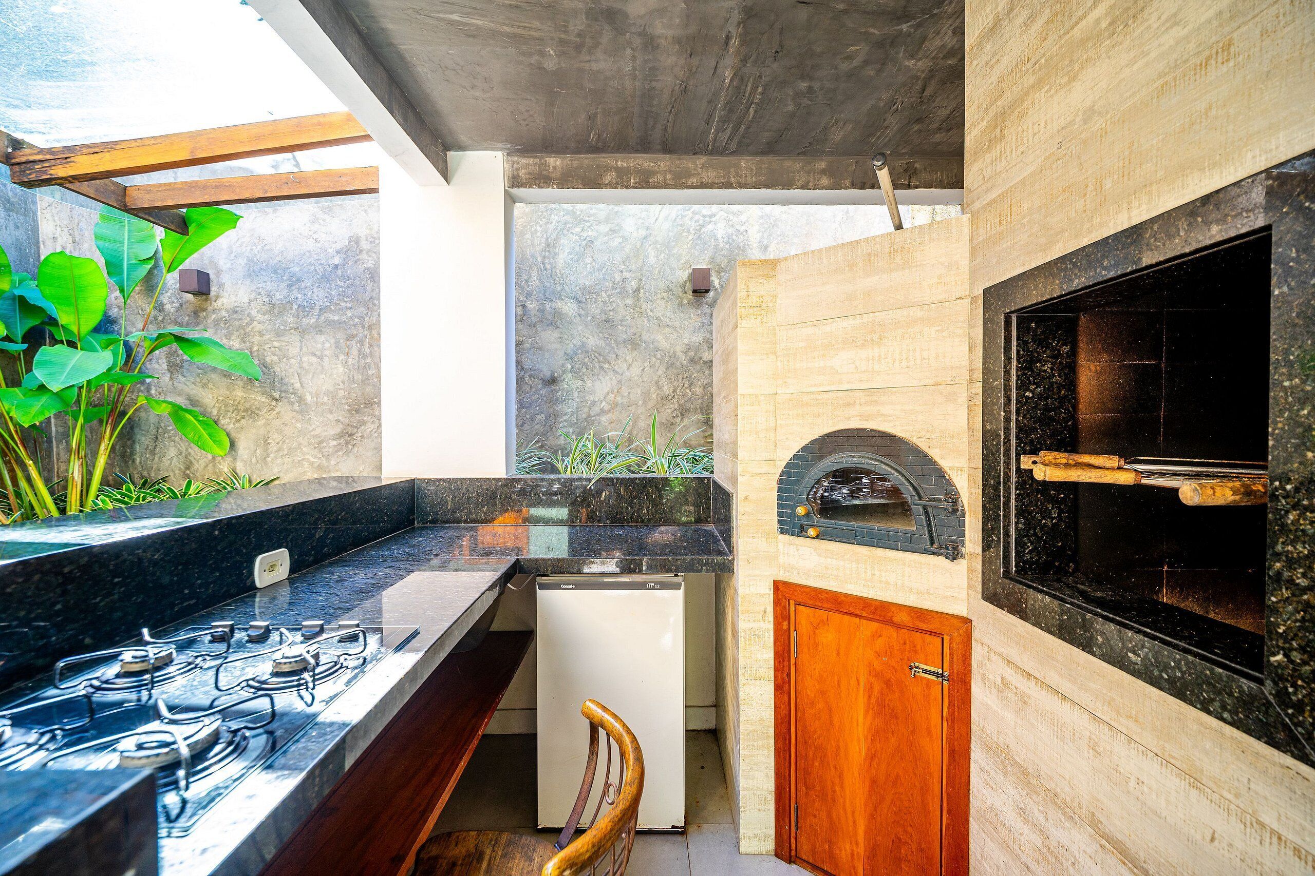 Vila | Cozinha privada | Geladeira, micro-ondas, fogão, cooktop