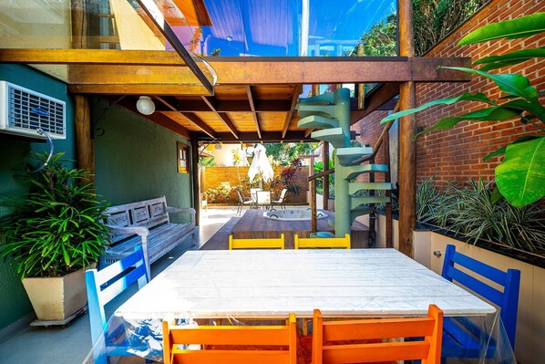 Villa | Outdoor dining