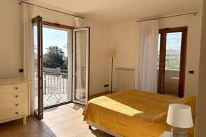 3 slaapkamers, een strijkplank/strijkijzer, gratis wifi