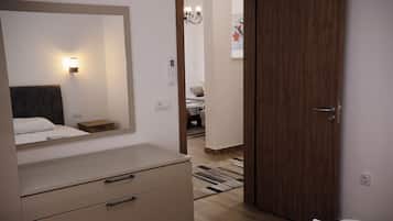 2 chambres, fer et planche à repasser, Wi-Fi gratuit, draps fournis