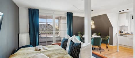 1 bedroom, iron/ironing board, WiFi, bed sheets