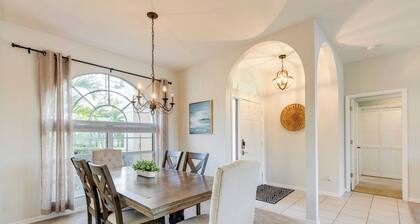 Private Pool, Pond Views, & Bonus Lounge in Gated Naples Community Drive to Dining & Sand