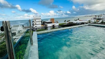 Hồ bơi trong nhà