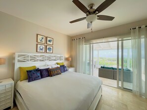 3 chambres, fer et planche à repasser, Wi-Fi, draps fournis