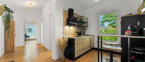 Réfrigérateur, four, plaque de cuisson, lave-vaisselle