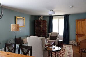 Cottage | Living area