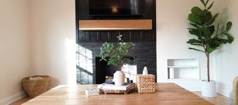 Modern Mission Escape Home - Family Friendly - Close to All Attractions