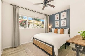 3 Schlafzimmer, Schreibtisch, Bügeleisen/Bügelbrett, Reisekinderbett