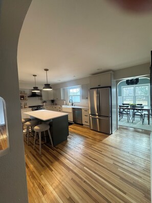 Fridge, microwave, oven, stovetop - 3BR Ranch / Near Hospitals, Universities, Bluff, River, Coffee Shop, & More! (La Crosse)