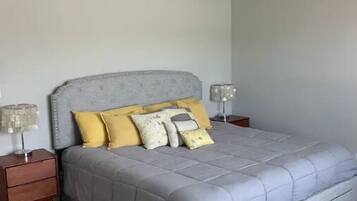 3 bedrooms, WiFi, bed sheets