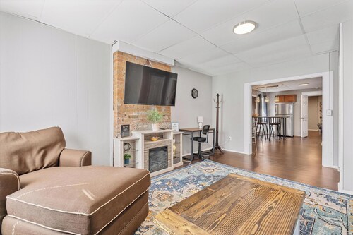 Luxury in the Heart of Downtown Wilmington, Minutes from WEC