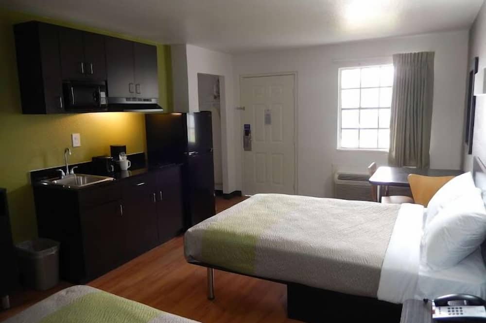 Stay Inn & Suites