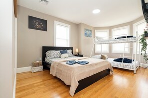3 bedrooms, free WiFi, bed sheets