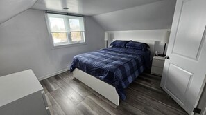 2 bedrooms, WiFi, bed sheets