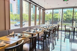 Restaurant - Yayuncun Hotel (Beijing)