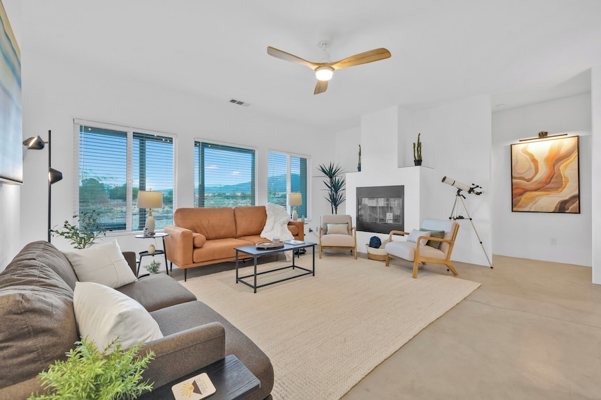 Stylish And Private Adobe Retreat With Views In Borrego Springs / Anza Borrego - Borrego Springs, CA