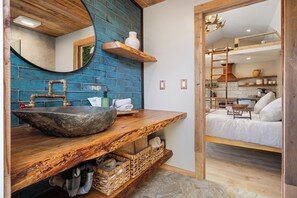Luxury Villa, Courtyard View | Bathroom