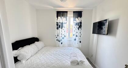 Charming London Apartment Retreat