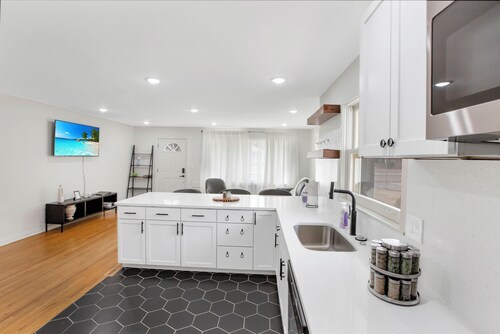 Chic Escape Near Mall of America