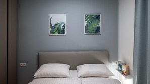 1 bedroom, WiFi (free), bed sheets