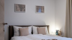 1 bedroom, WiFi (free), bed sheets