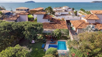 Casa luxo, 4 quartos, piscina particular, ao lado da praia | Fachada