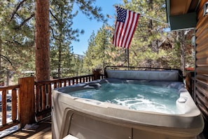 Bain à remous extérieur