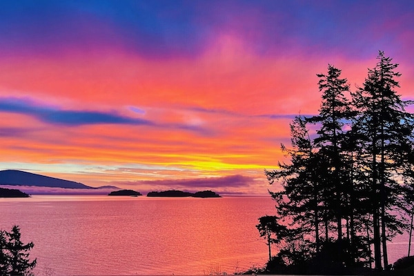 View of sunset and Trail Islands