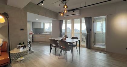 Zhongxiao Fuxing High-Rise View Apartment - Three Rooms, Two Bathrooms