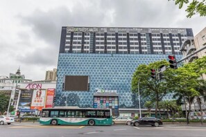 Exterior - Sherlock Apartment (Riyuebei Theater) (Zhuhai)