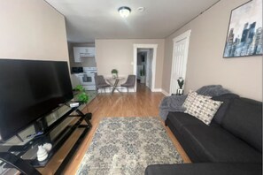 Living area - Cozy 1BR Retreat l 1 Bath l Close to EWR & NYC (East Orange)