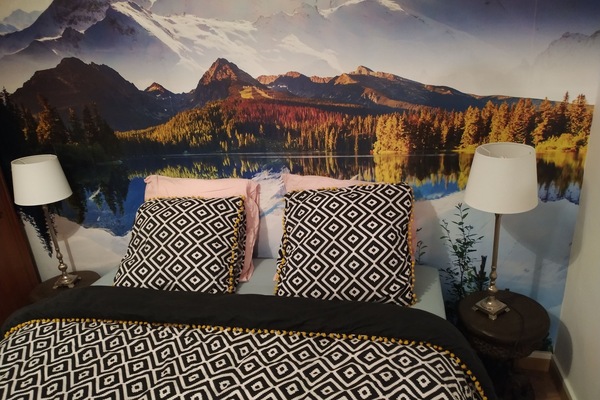 2 soverom, strykejern/-brett, reiseseng for barn og wi-fi (inkludert)