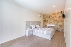 1 bedroom, iron/ironing board, Internet, bed sheets - Ripado House - Coto Mills (Vila Verde)