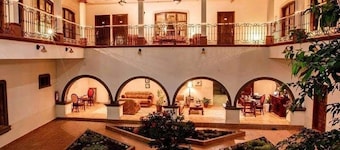 Hotel Plaza YatBalam
